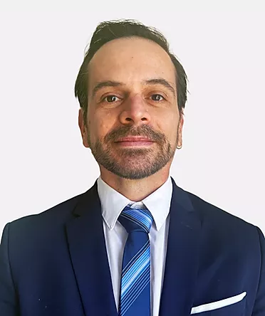 Sergio headshot.jpg